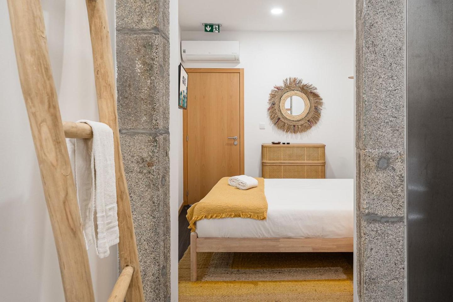 Guestready - Bright Duplex In Downtown Hotell Porto Eksteriør bilde