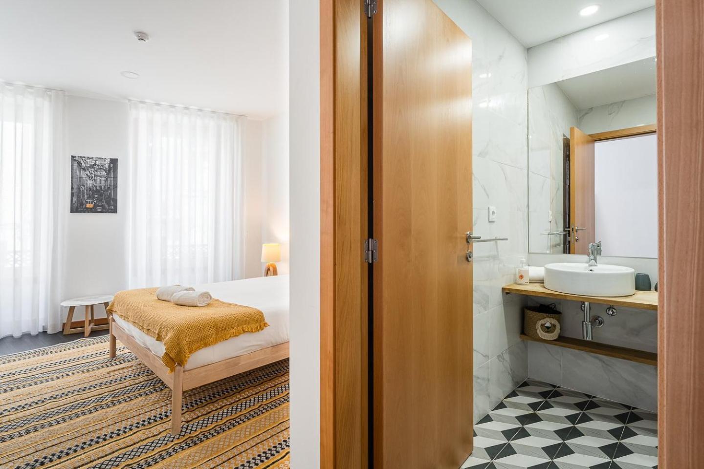 Guestready - Bright Duplex In Downtown Hotell Porto Eksteriør bilde